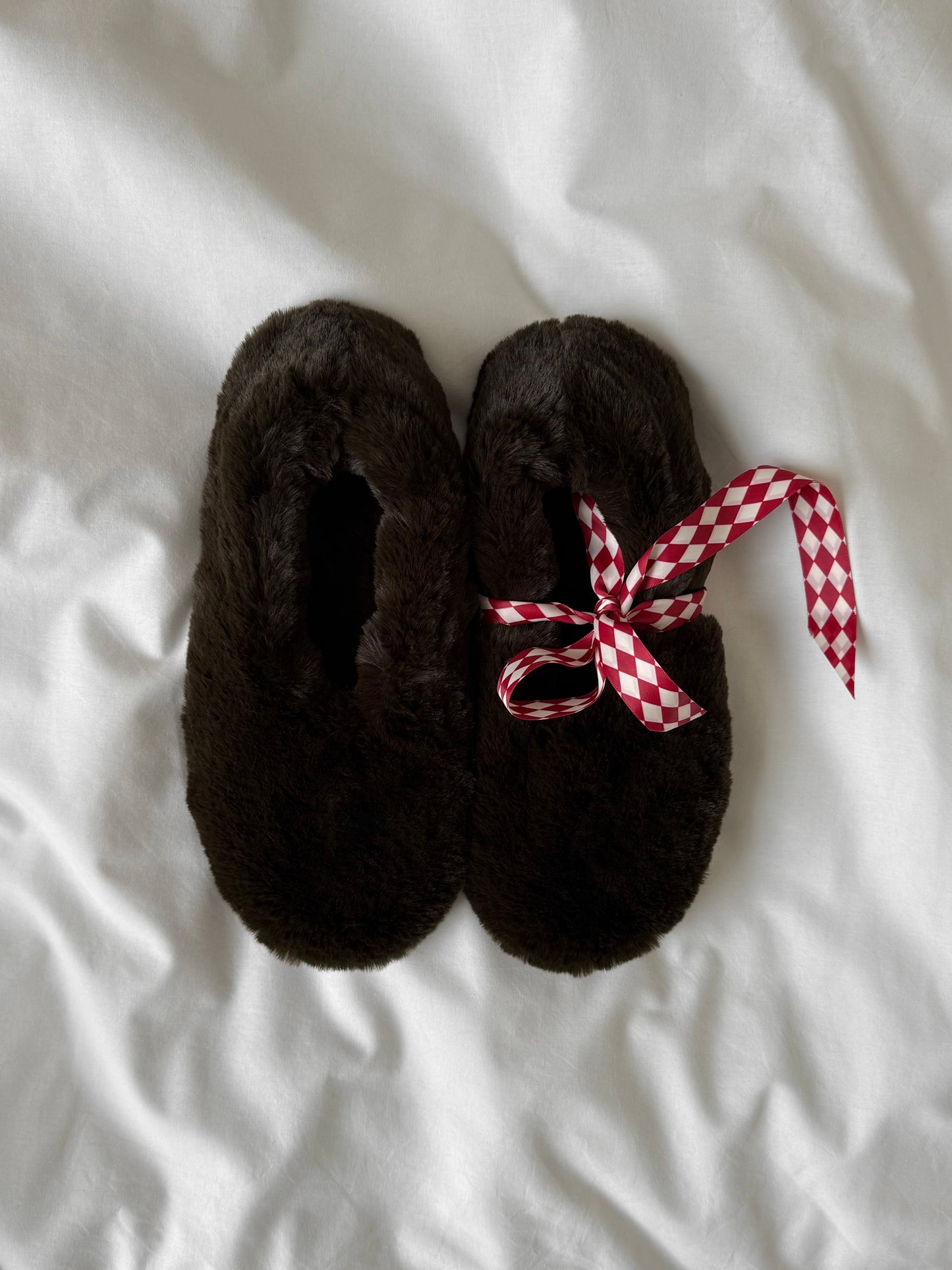 Holiday home slippers