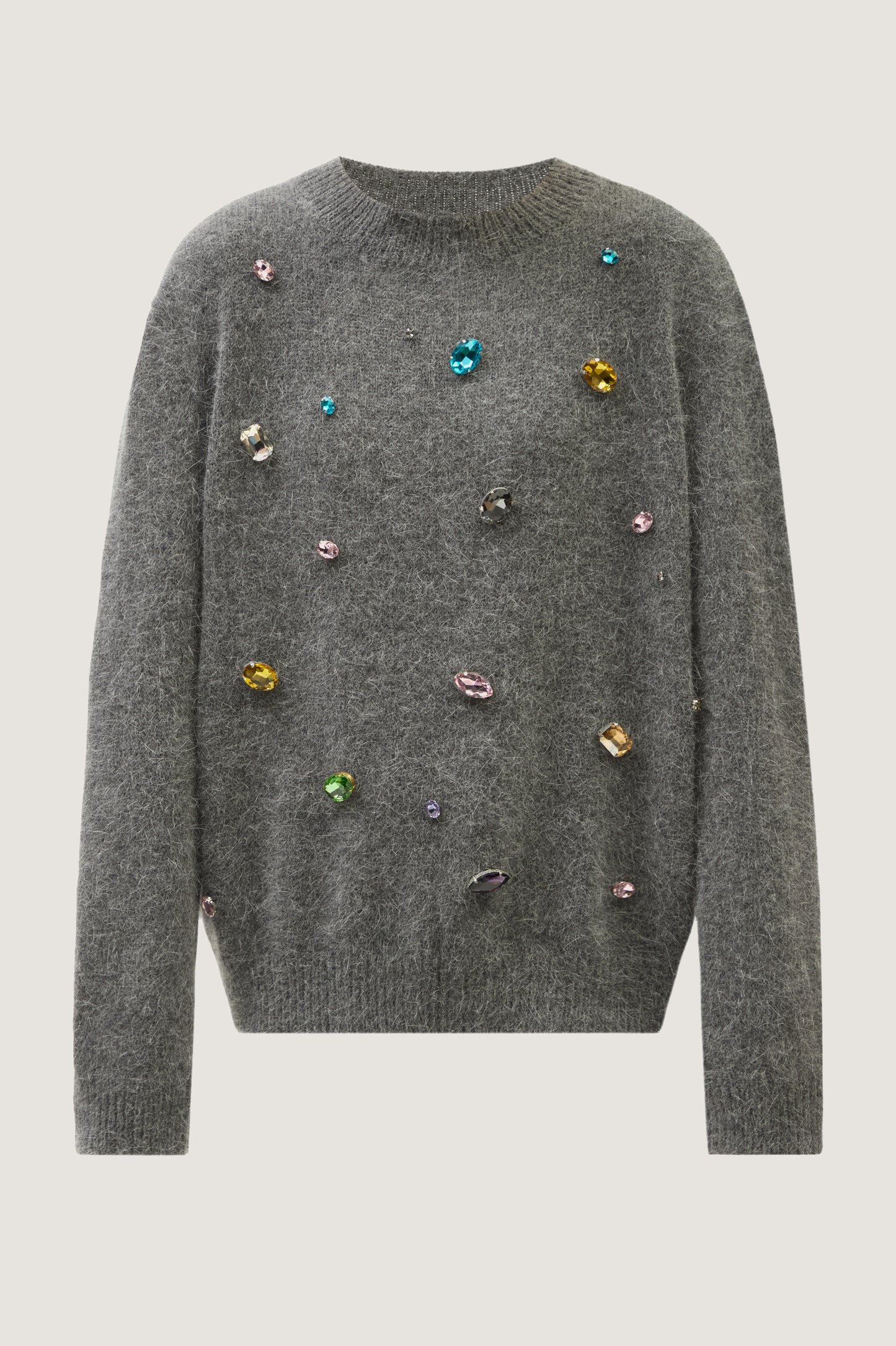 Sweater with stones