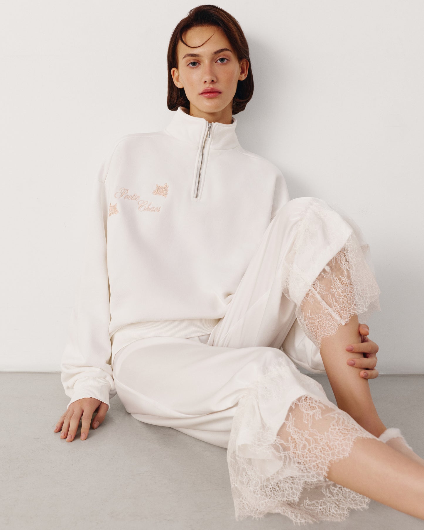 Pants with lace milky