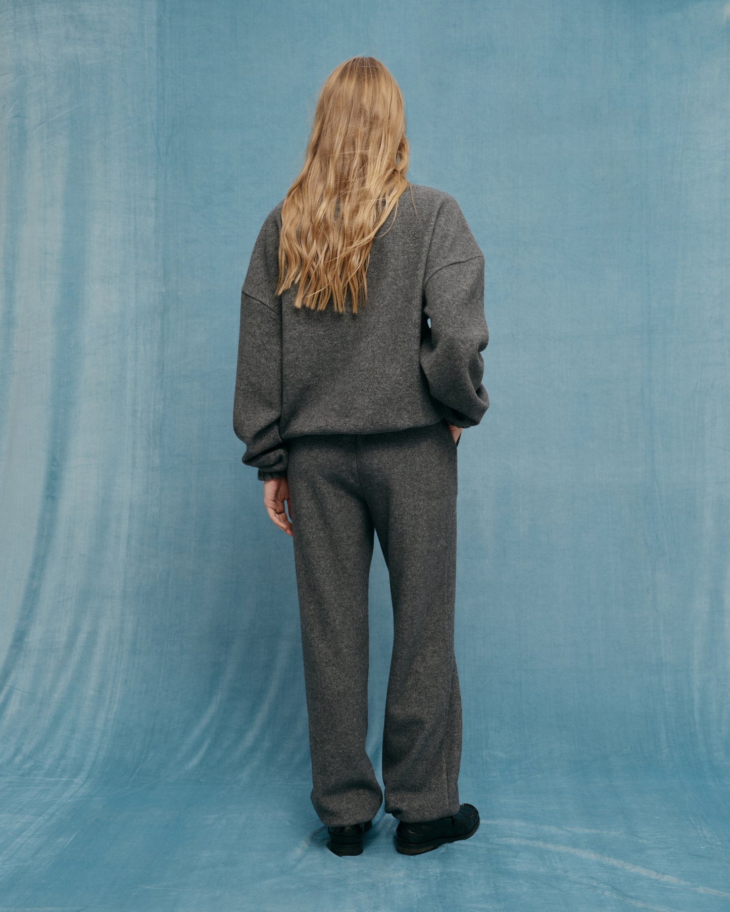 Gray hoodie with zip