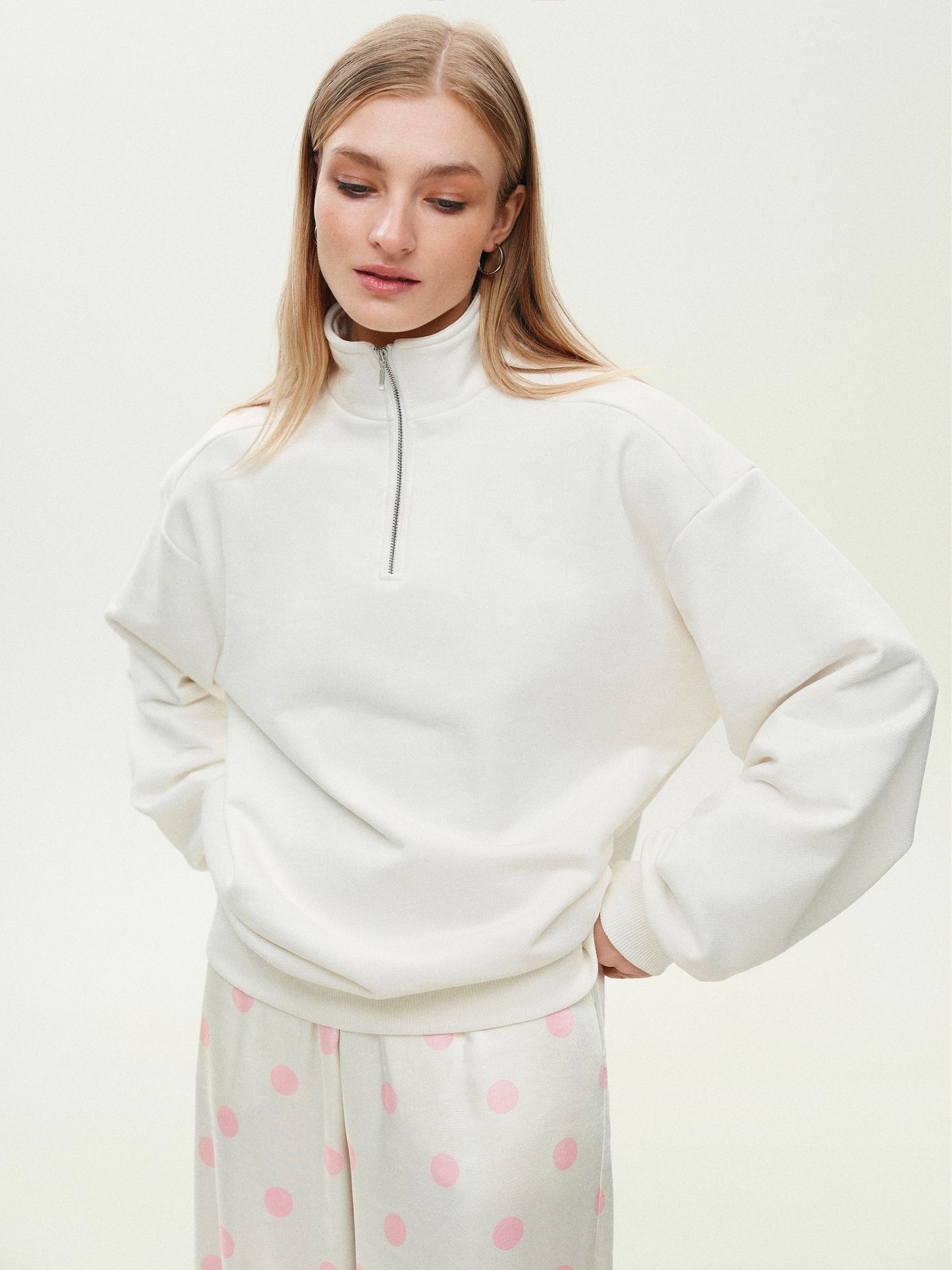 Milky hoodie