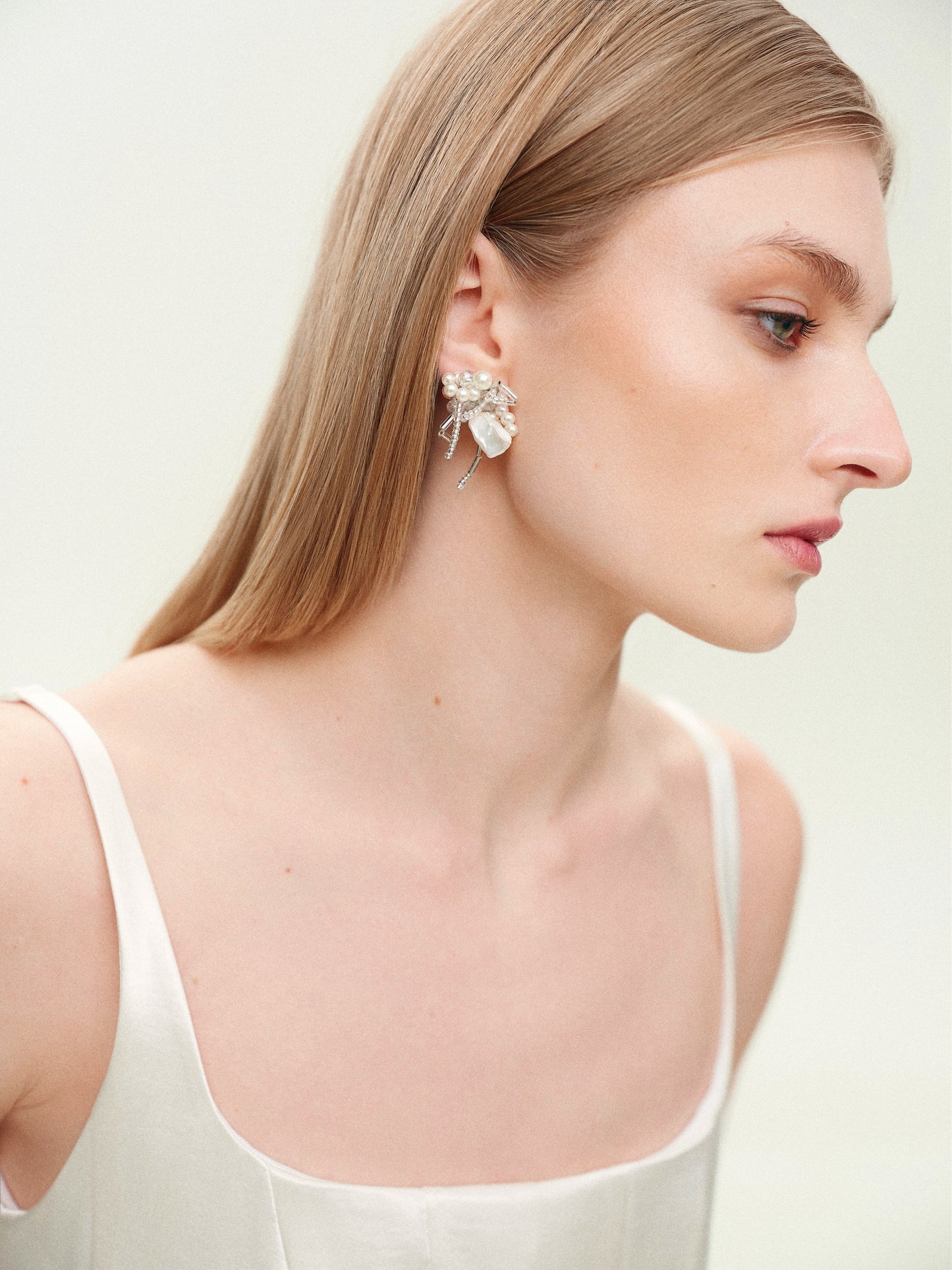 Earrings with satin rose