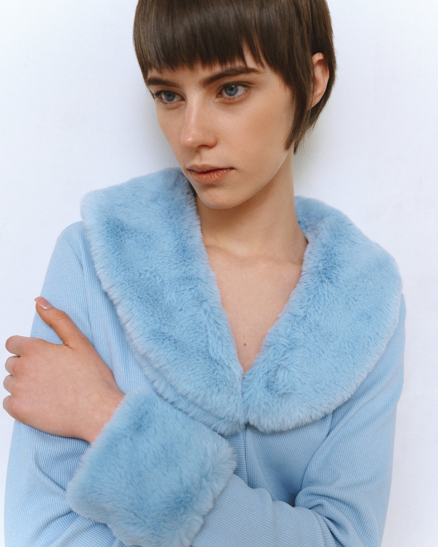 Blue cardigan with fur