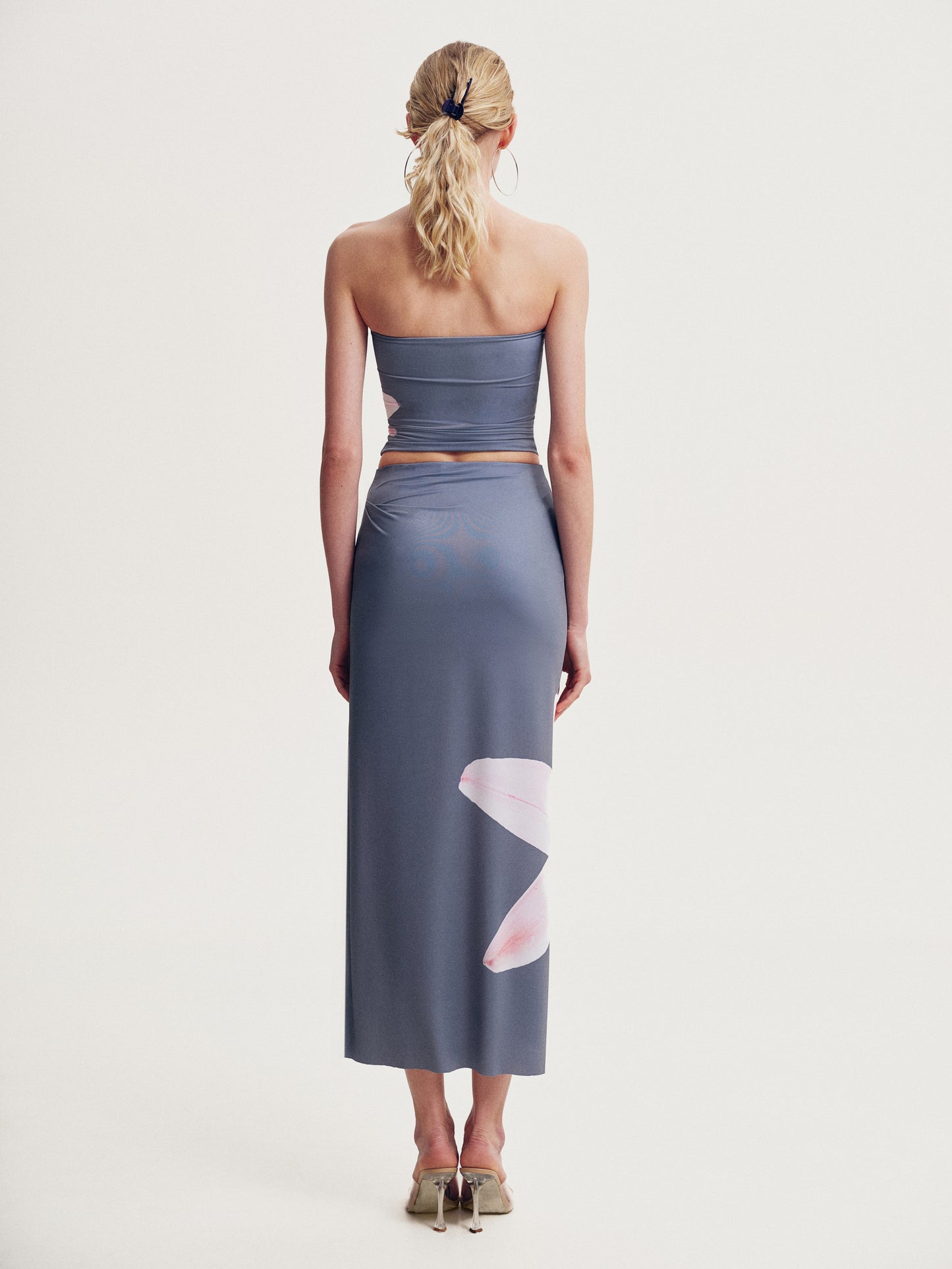 Skirt with flower