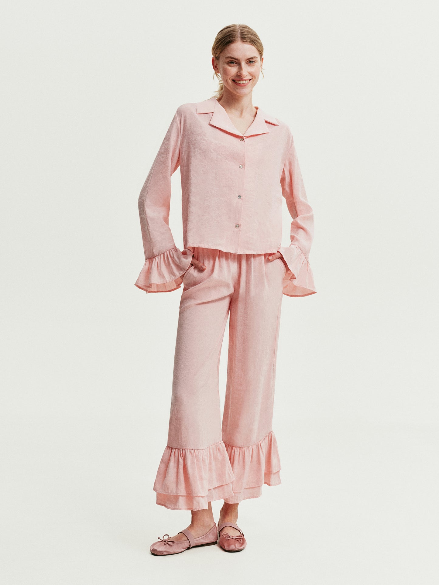 Pink pants with ruffles cupro
