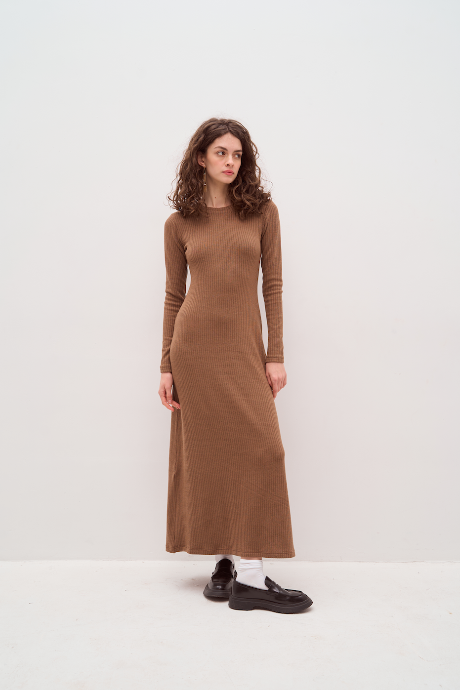 Brown dress