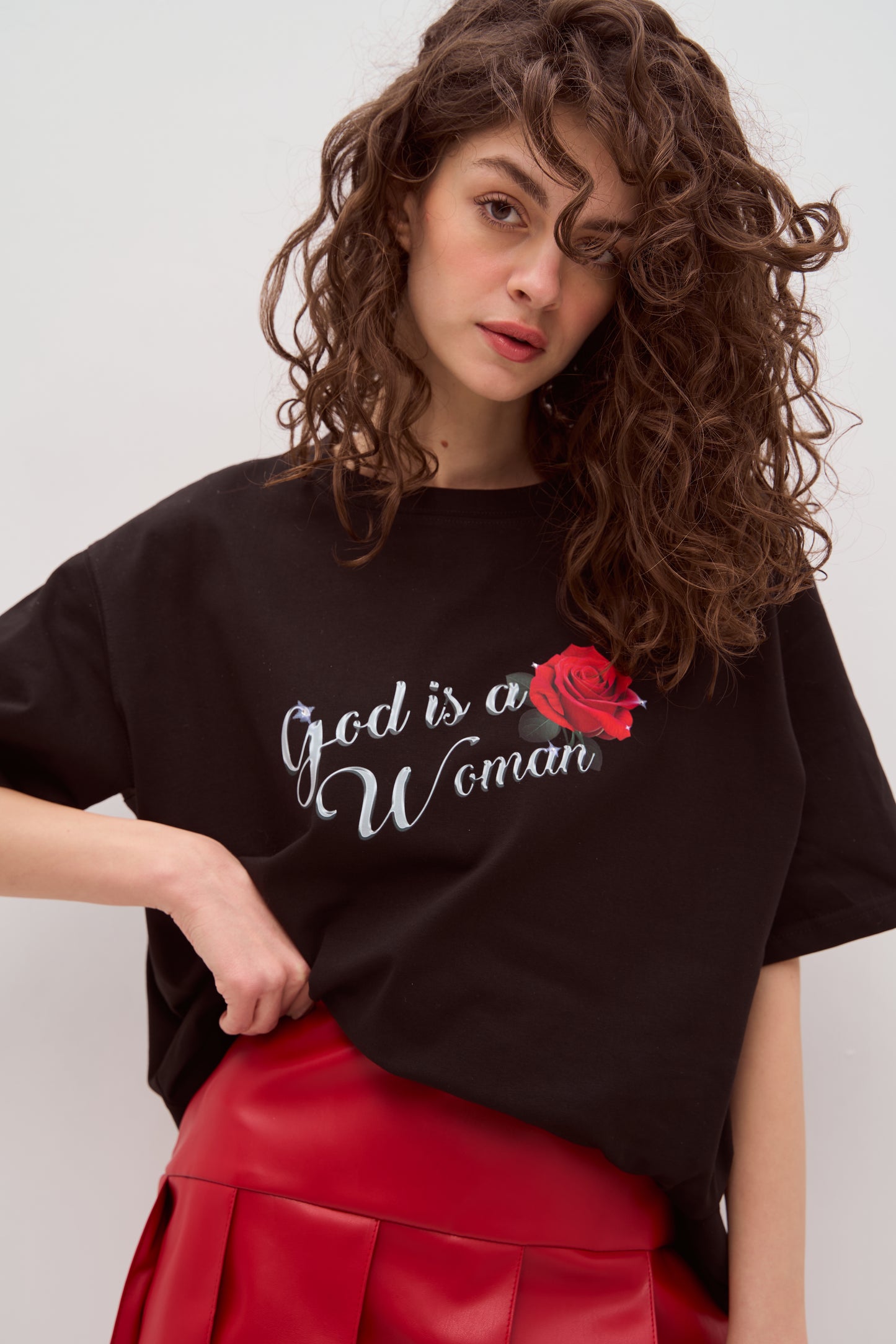 T-shirt GOD IS A WOMAN with rose