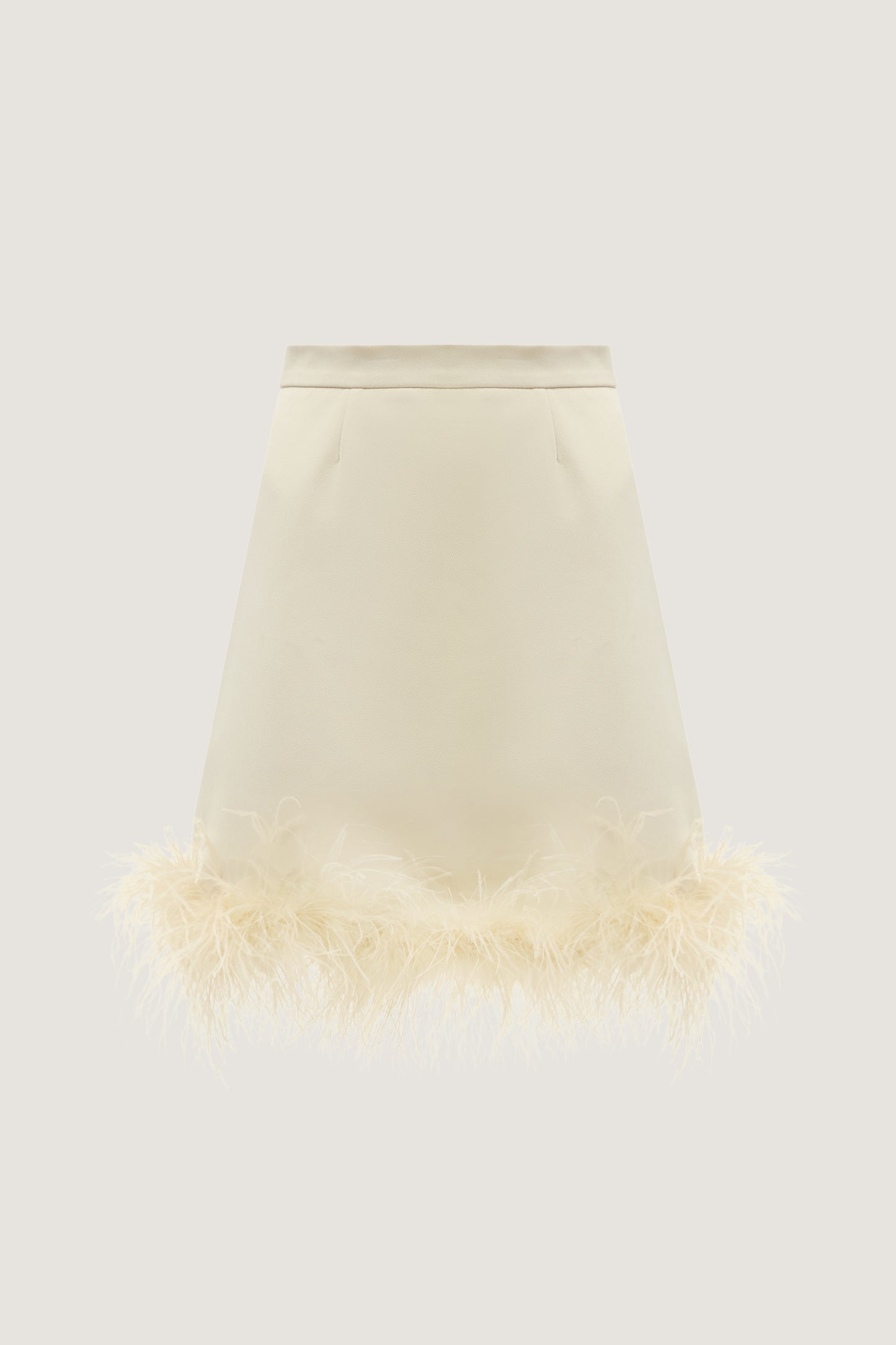 Milky skirt with fur