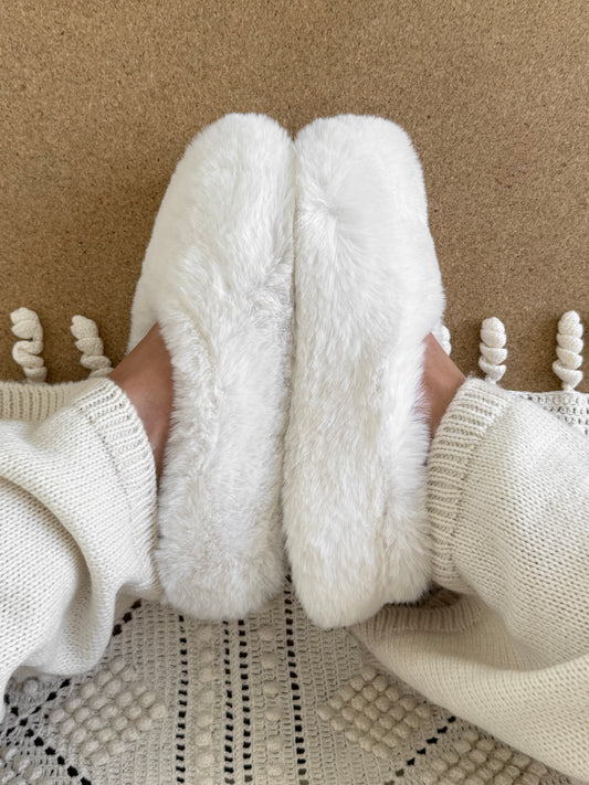 Milky home slippers