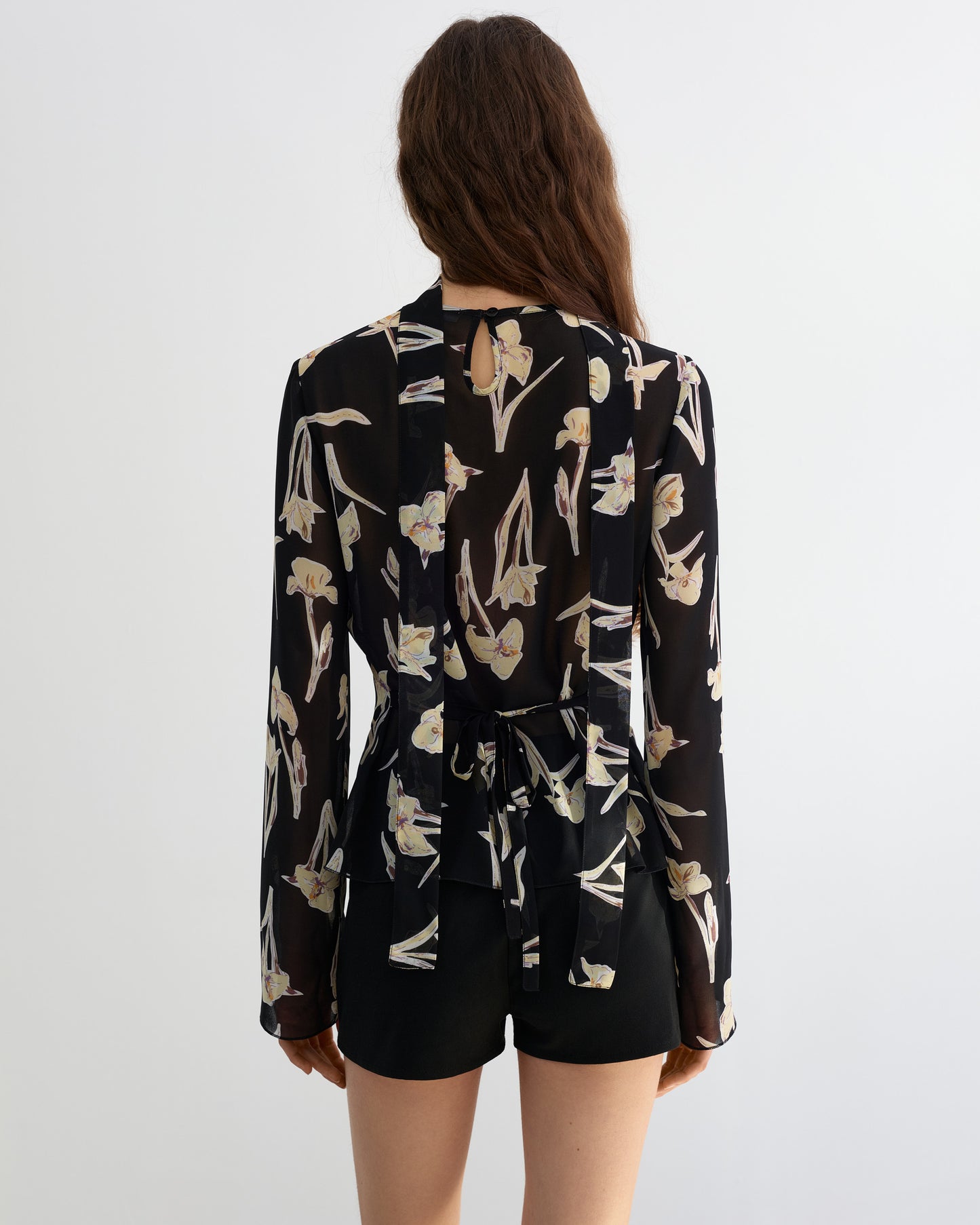 Квіткова блуза із шаликом