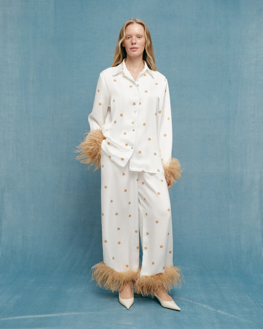 Printed pants with feathers