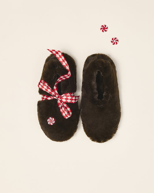 Holiday home slippers