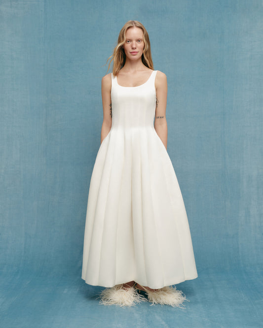 Princess dress in milk