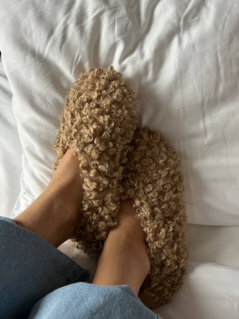 Fluffy beige home slippers